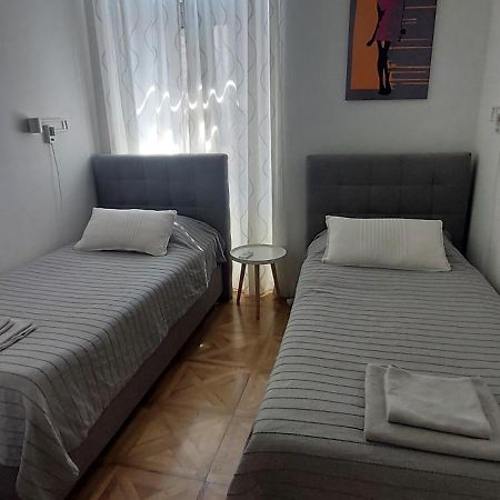 Ferienwohnung Centar Old Town, With Free Private Parking Pula Exterior foto