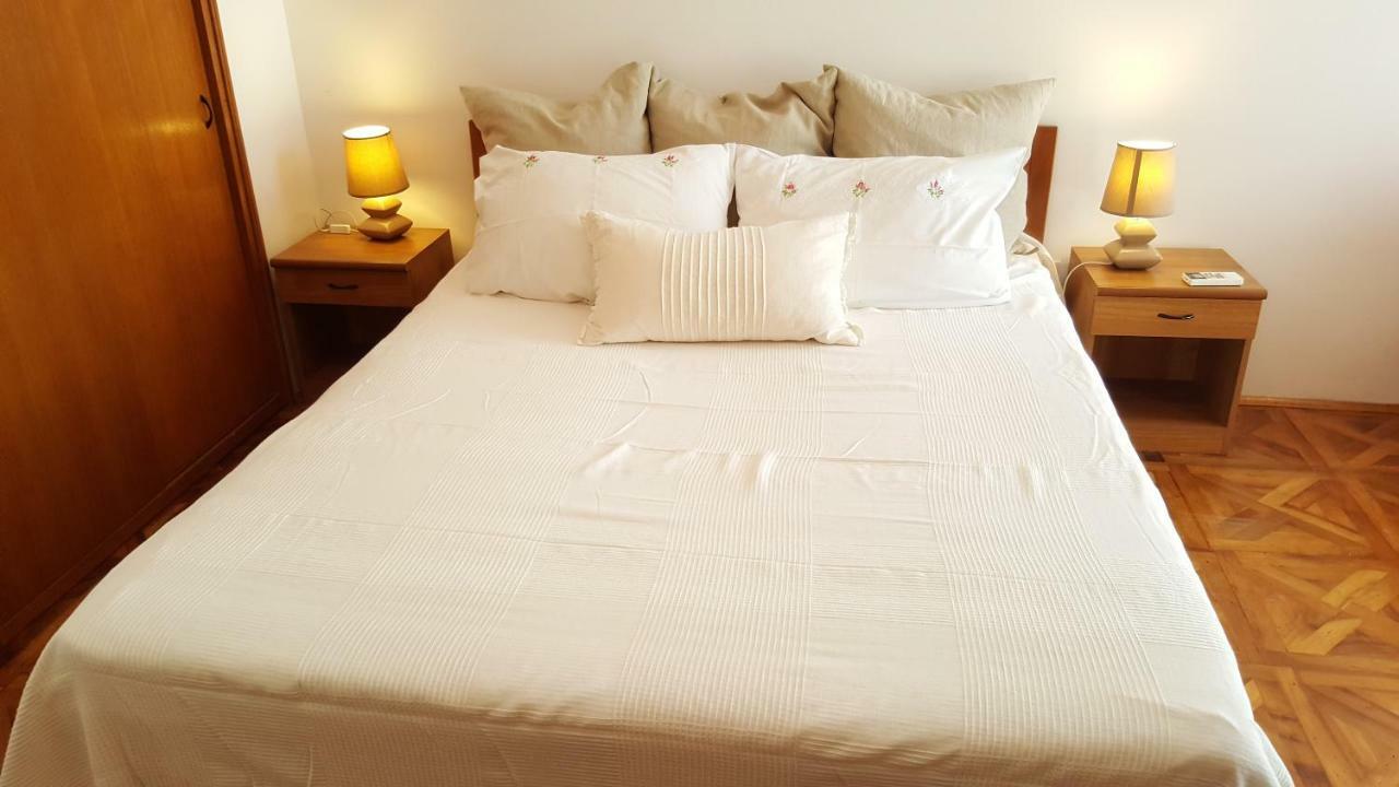Ferienwohnung Centar Old Town, With Free Private Parking Pula Exterior foto