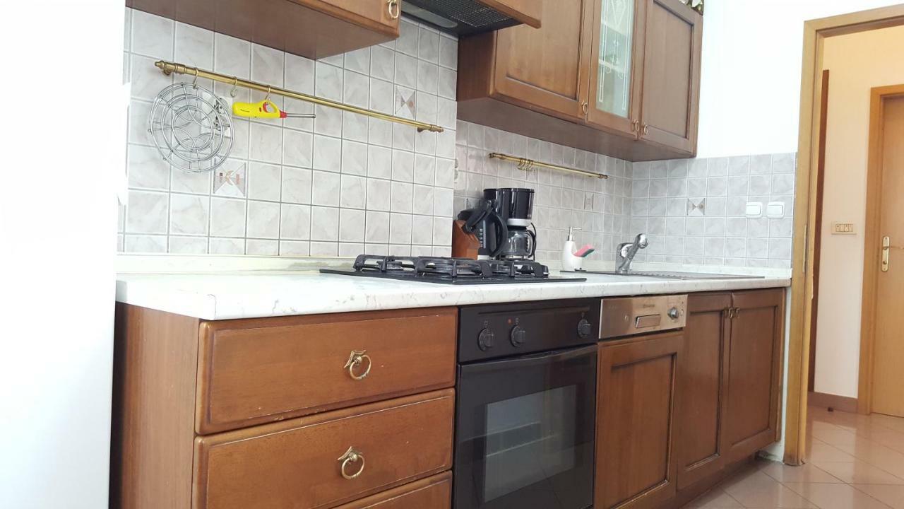 Ferienwohnung Centar Old Town, With Free Private Parking Pula Exterior foto